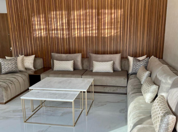 SOLA +1Tables